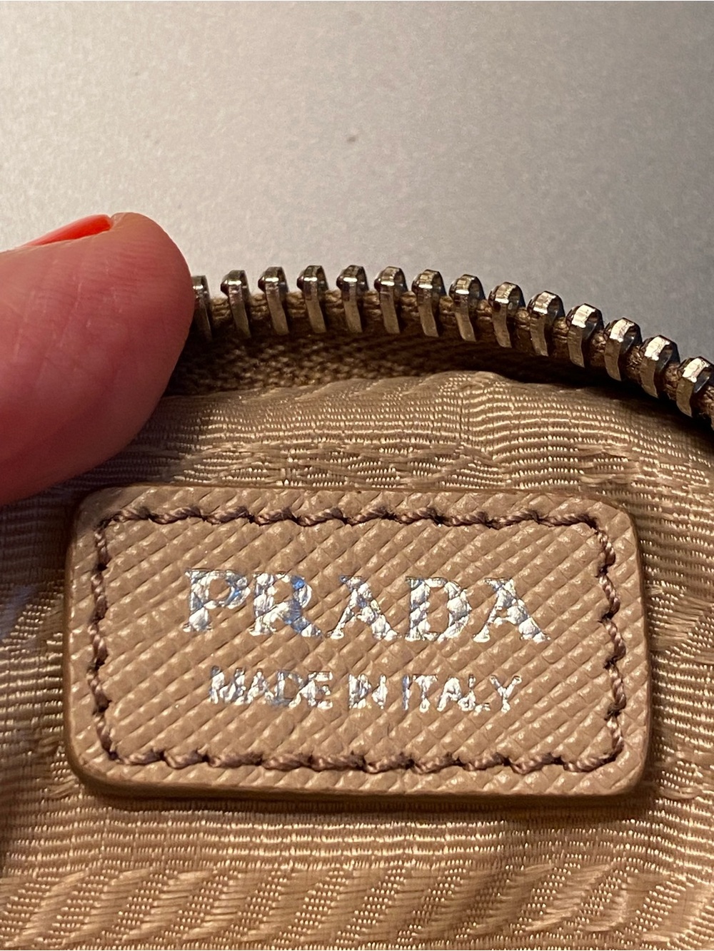 Authentic Prada Milano Beige Re-Nylon detachable zipper pouch - Picture 5 of 8